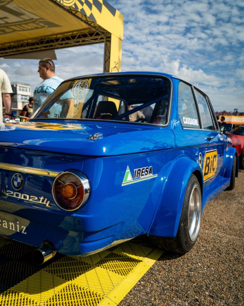 Wide body rear fenders BMW 2002