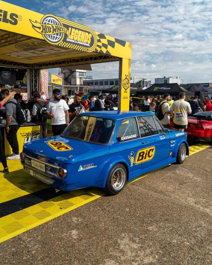 Lowered BMW 2002 Tii wide body car