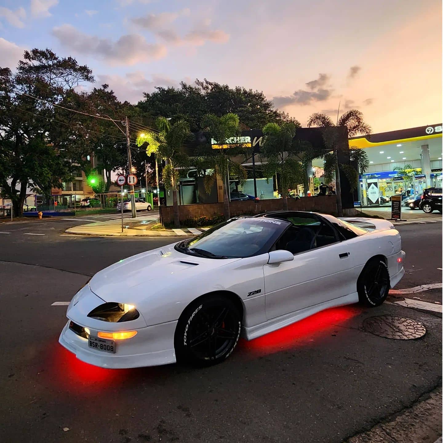 Modified 4th Gen Chevy Camaro Z28 1994 LT1 V8 With Nitrous Kit